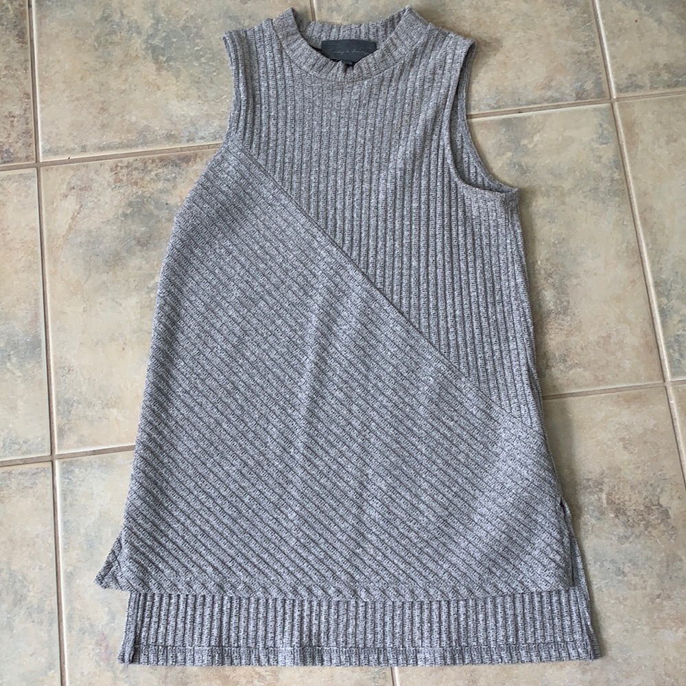 Evereve Mock neck tank